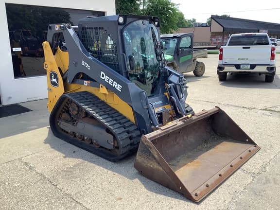 Image of John Deere 317G equipment image 3