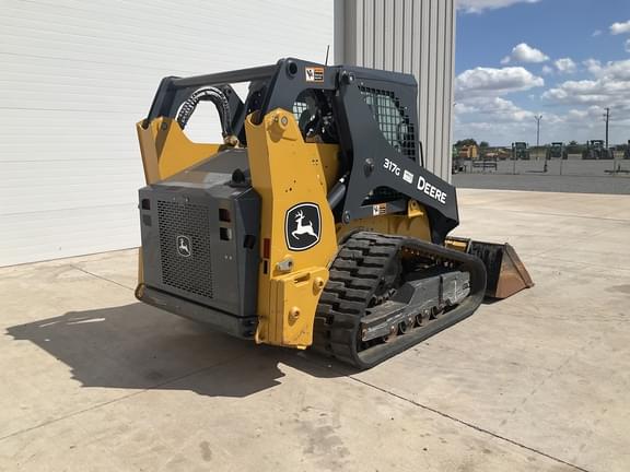 Image of John Deere 317G equipment image 4