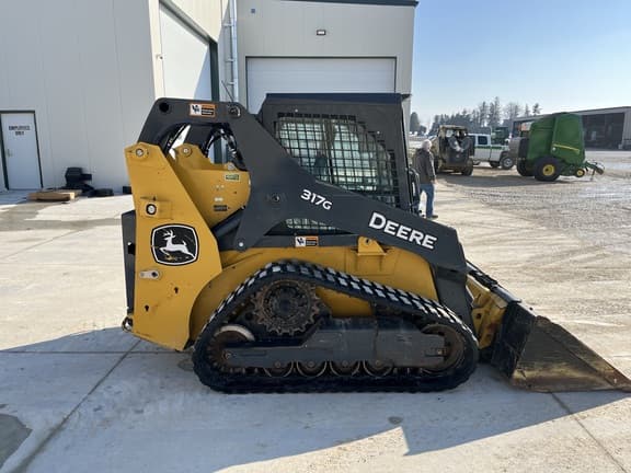 Image of John Deere 317G equipment image 4