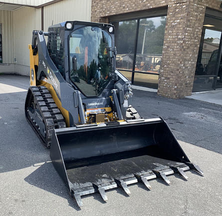 Image of John Deere 317G equipment image 2