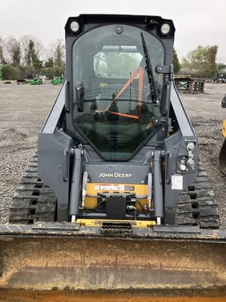 Image of John Deere 317G equipment image 2