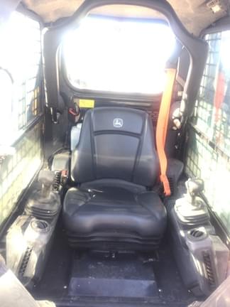 Image of John Deere 317G equipment image 4