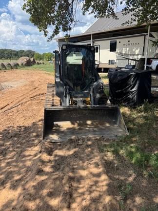Image of John Deere 317G equipment image 2