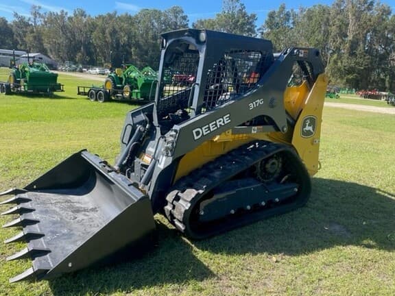 Image of John Deere 317G equipment image 1