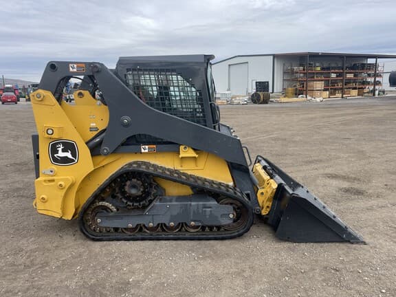 Image of John Deere 317G equipment image 3