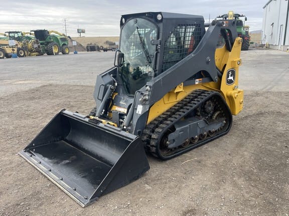 2022 John Deere 317G Equipment Image0