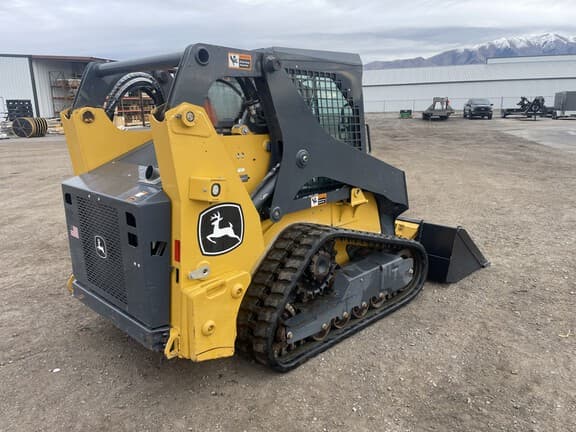 Image of John Deere 317G equipment image 4