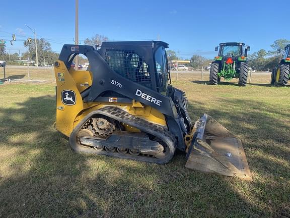 Image of John Deere 317G equipment image 2