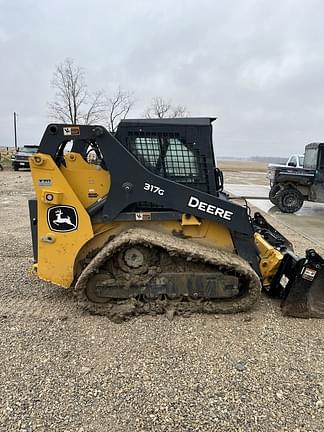 Image of John Deere 317G equipment image 4