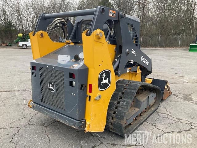 Image of John Deere 317G equipment image 4