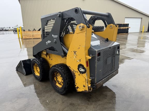 Image of John Deere 318G equipment image 4