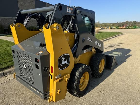 Image of John Deere 318G equipment image 2