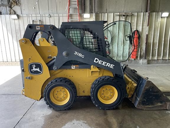 Image of John Deere 318G equipment image 1