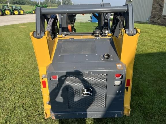 Image of John Deere 318G equipment image 3