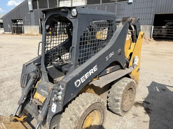 Image of John Deere 318G equipment image 3