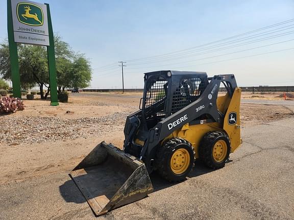 Image of John Deere 318G equipment image 4