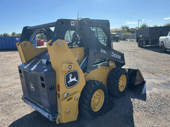 Image of John Deere 318G equipment image 4