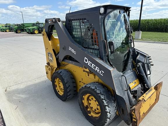 Image of John Deere 318G equipment image 2
