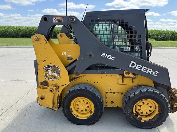 Image of John Deere 318G equipment image 3