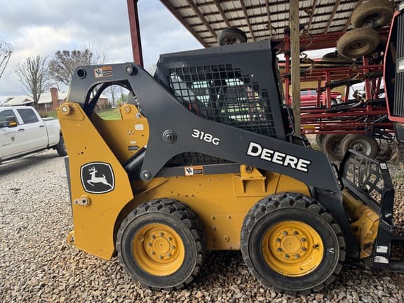 Image of John Deere 318G equipment image 3
