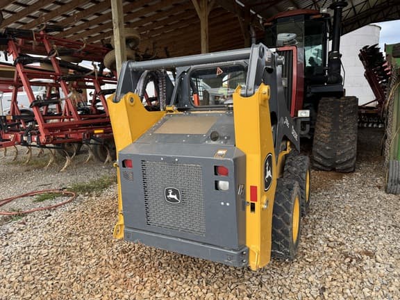 Image of John Deere 318G equipment image 2