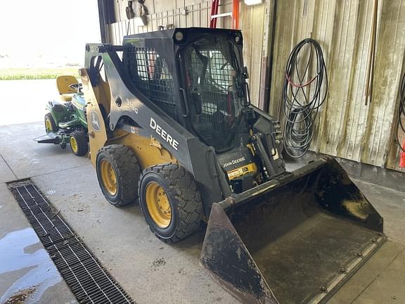 Image of John Deere 318G Primary image
