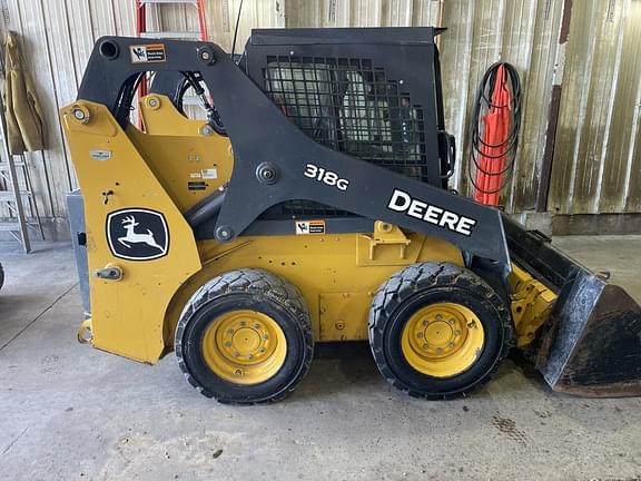 Image of John Deere 318G equipment image 1