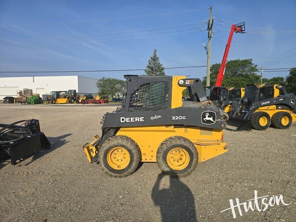 Image of John Deere 320G equipment image 3
