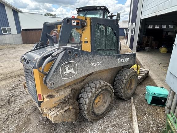Image of John Deere 320G equipment image 4