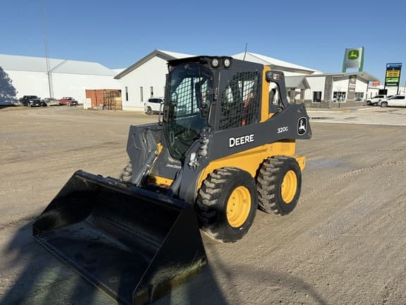 Image of John Deere 320G equipment image 2