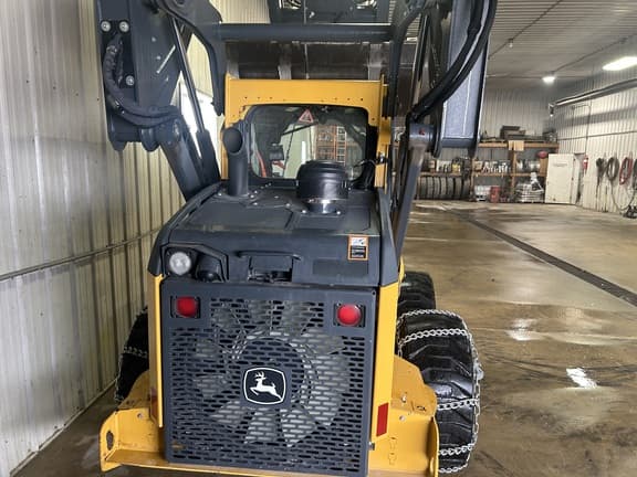 Image of John Deere 320G equipment image 4