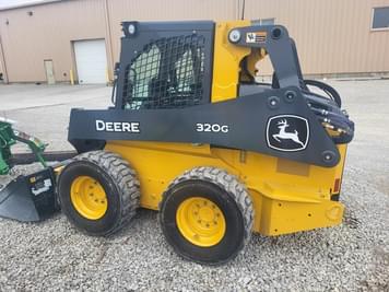 Main image John Deere 320G