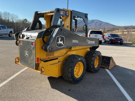 Image of John Deere 320G equipment image 3