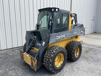 Main image John Deere 320G