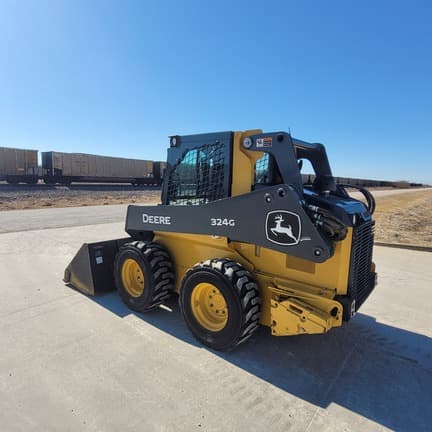 Image of John Deere 324G equipment image 2