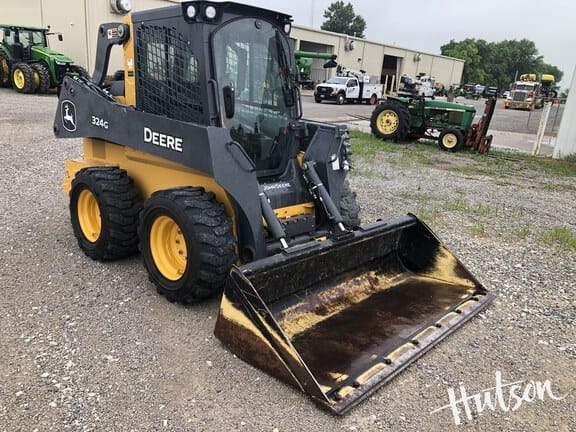 2022 John Deere 324G Equipment Image0