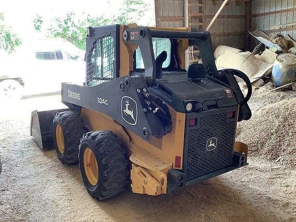 Image of John Deere 324G equipment image 3