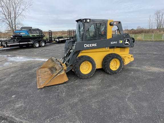 Main image John Deere 324G