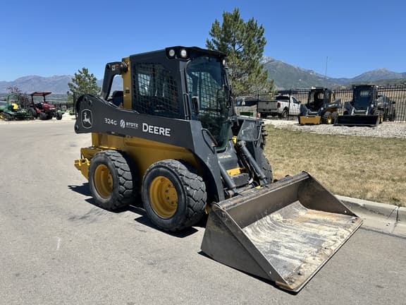 Image of John Deere 324G equipment image 2