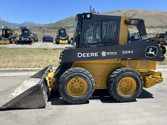 2022 John Deere 324G Equipment Image0