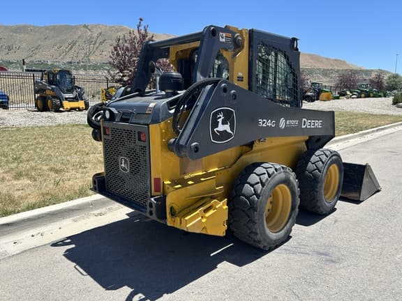 Image of John Deere 324G equipment image 4