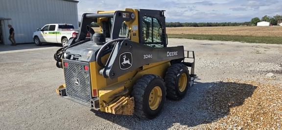 Image of John Deere 324G equipment image 2