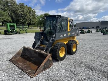 Main image John Deere 324G