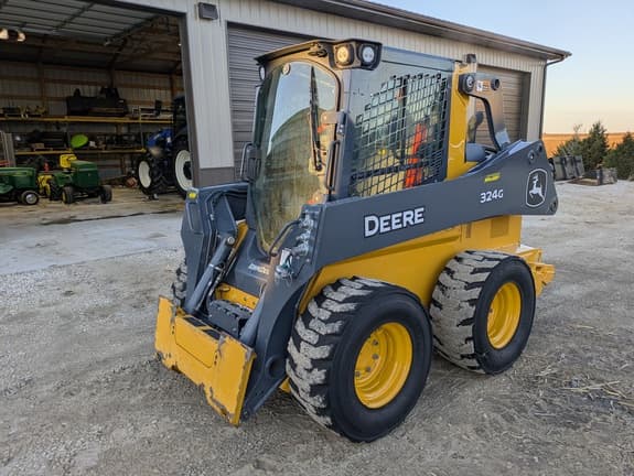 Image of John Deere 324G equipment image 1