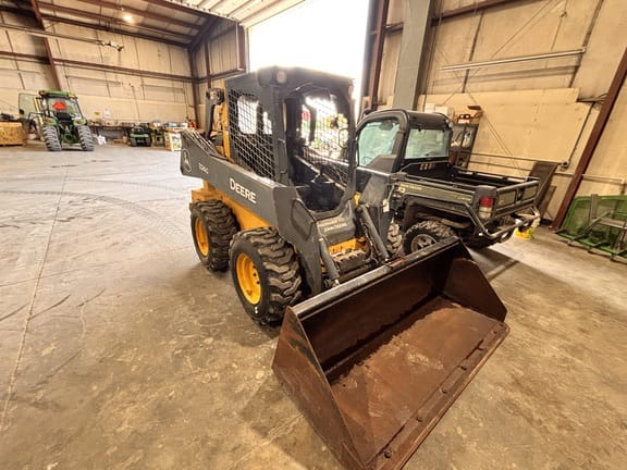 2022 John Deere 324G Equipment Image0