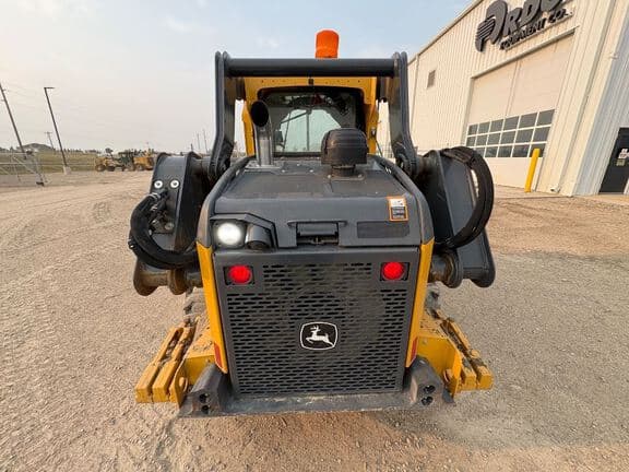Image of John Deere 324G equipment image 3