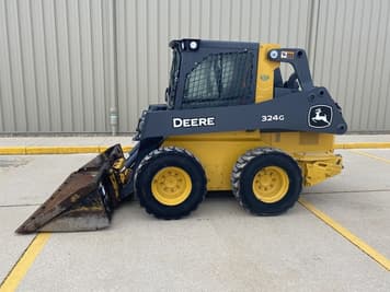 Main image John Deere 324G
