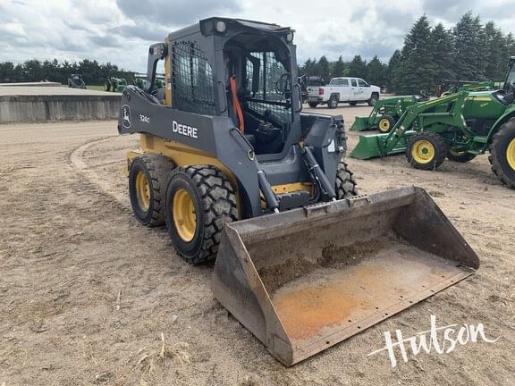 2022 John Deere 324G Equipment Image0