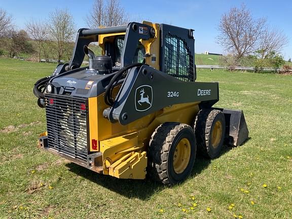 Image of John Deere 324G equipment image 3