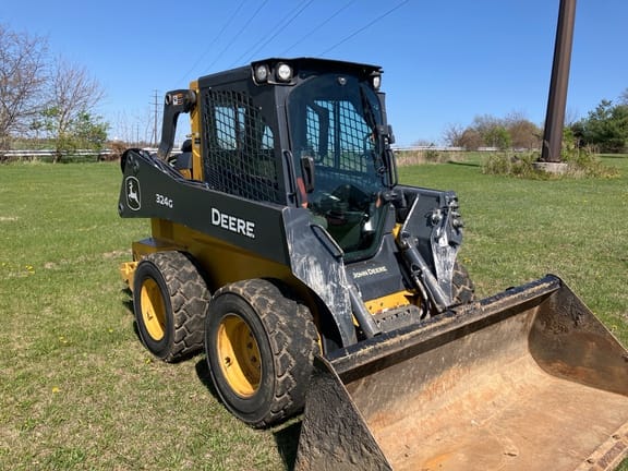 Main image John Deere 324G